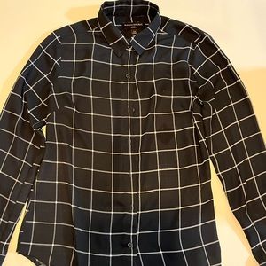 Banana republic navy blue button up blouse with white checkers